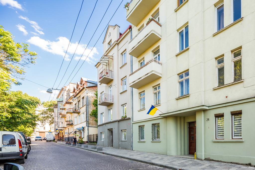 Apartment On Arkhipenka With Panorama View Львов Экстерьер фото